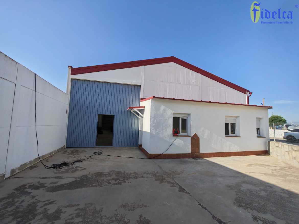 7- EXTERIOR VESTUARIOS